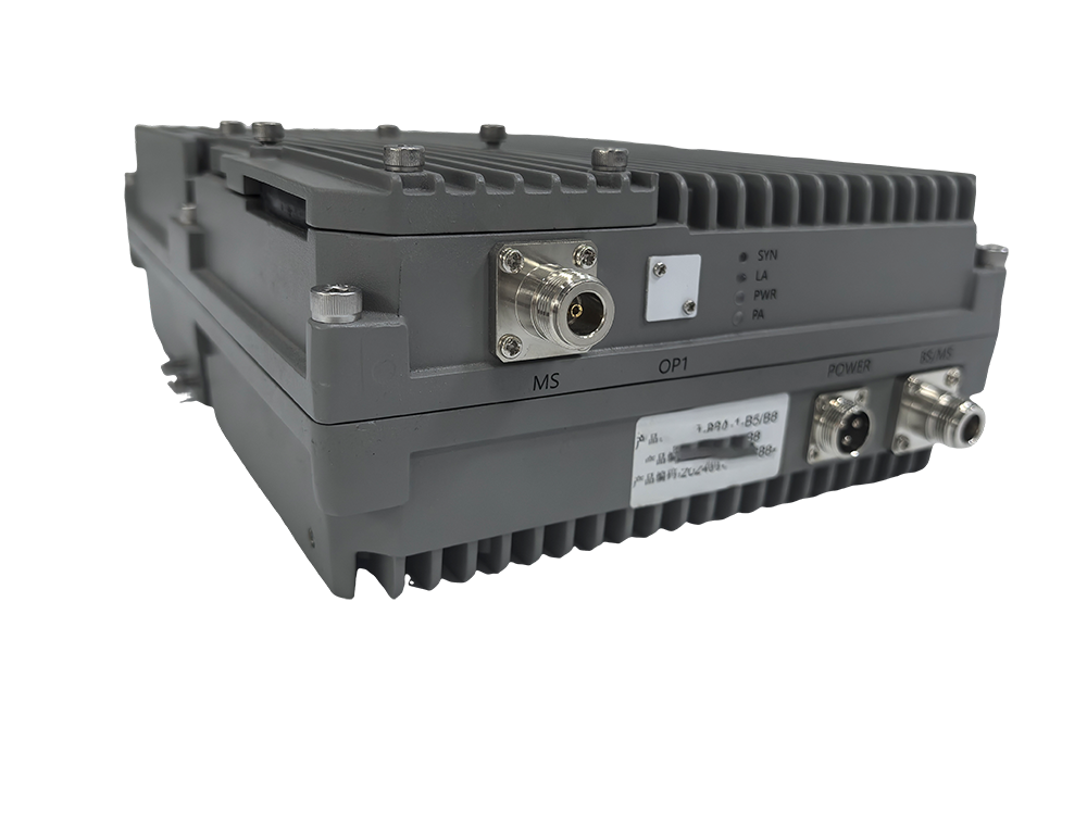  弥勒三频手机信号接收器2000㎡